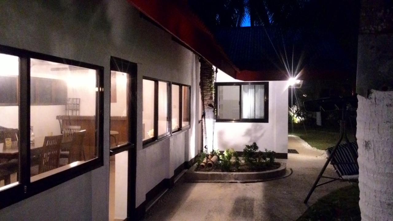 Bamboo Beachhouse Dormitory Garcia Hernandez Экстерьер фото