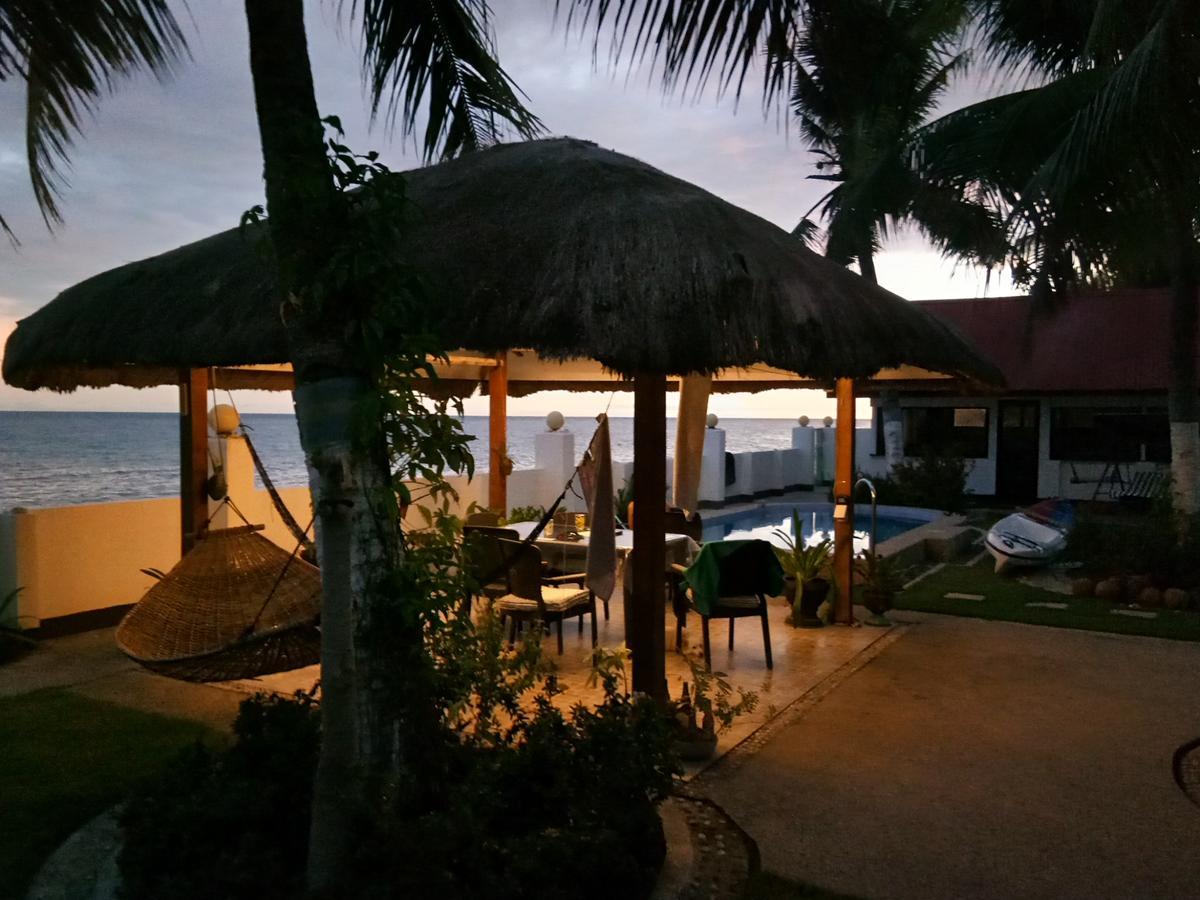 Bamboo Beachhouse Dormitory Garcia Hernandez Экстерьер фото
